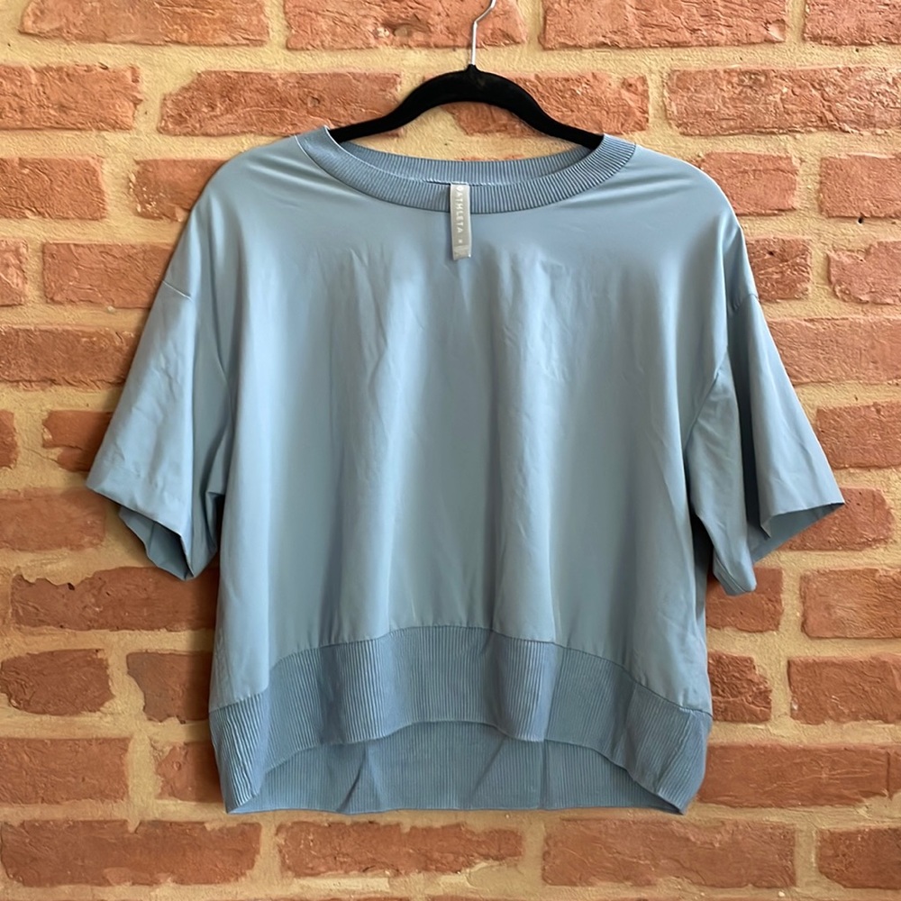 Athleta Zephyr cropped tee